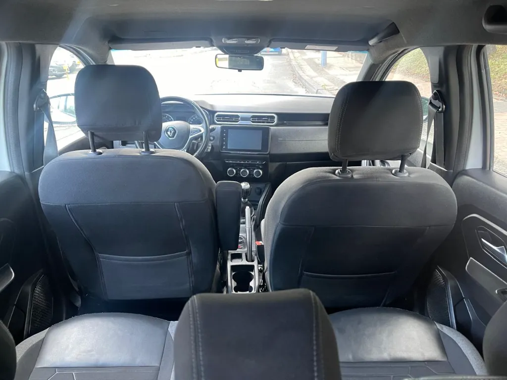 Renault Duster Iconic 4x4 2024.webp7.jpeg