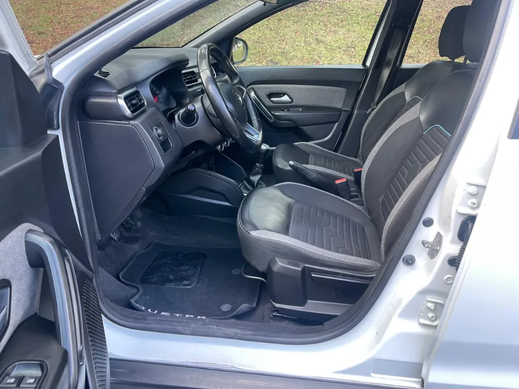 Renault Duster Iconic 4x4 2024.webp17.jpeg