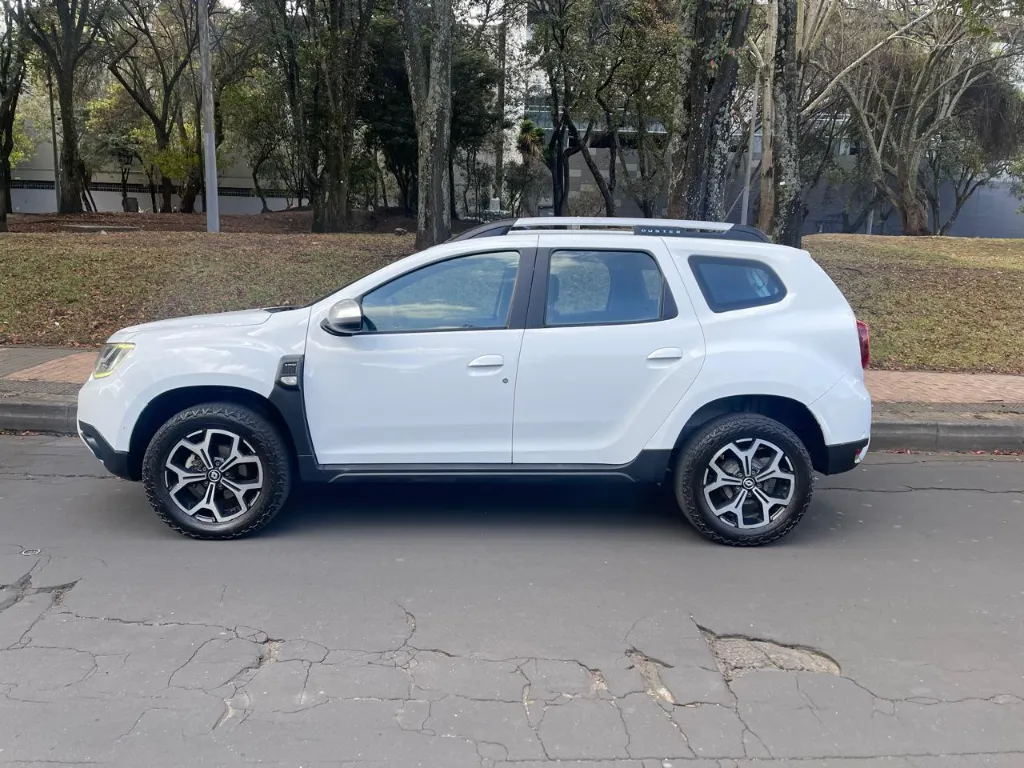Renault Duster Iconic 4x4 2024.webp2.jpeg