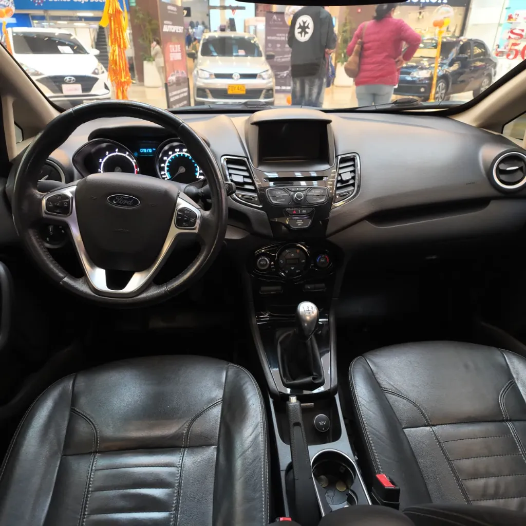 Ford Fiesta Titanium 2016.webp15.jpeg
