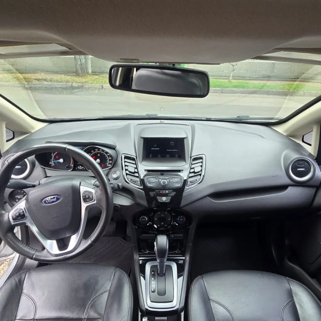 16.Ford Fiesta Titanium 2017.webp