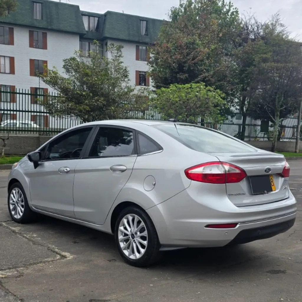 6.Ford Fiesta Titanium 2017.webp