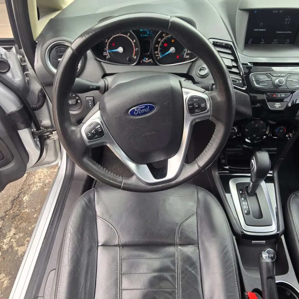 10.Ford Fiesta Titanium 2017.webp