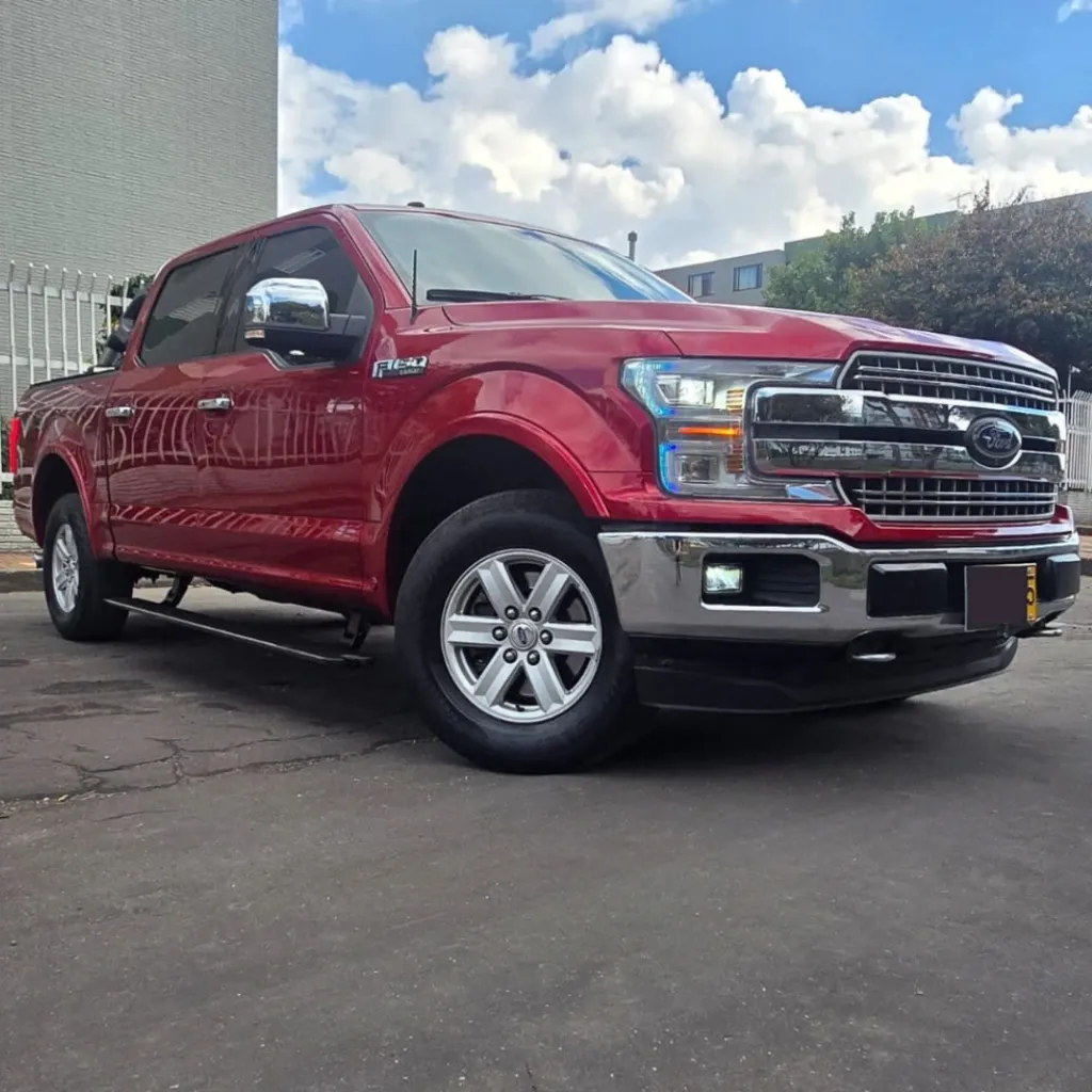 16.Ford New F-150 Lariat 4x4 2018.webp