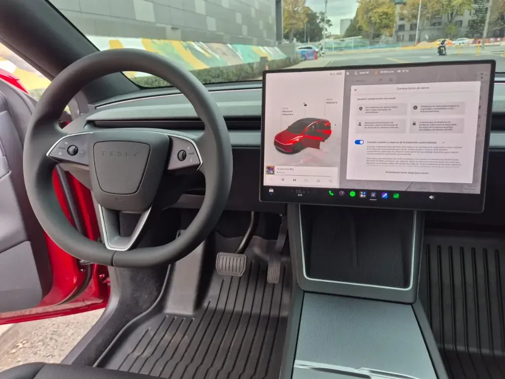 Tesla Modelo Y Long Range Awd 2026 14.webp