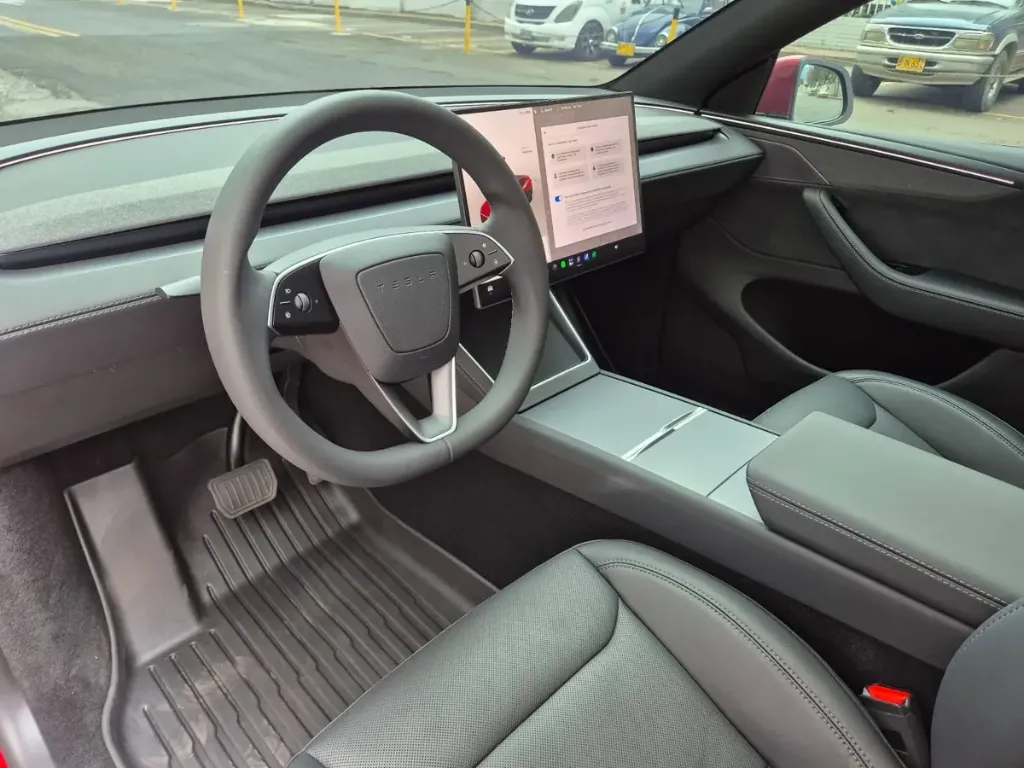 Tesla Modelo Y Long Range Awd 2026 7.webp
