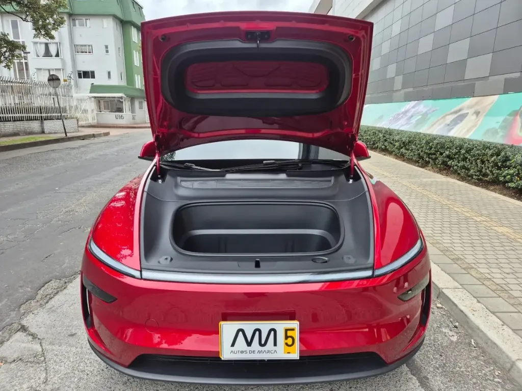 Tesla Modelo Y Long Range Awd 2026 6.webp