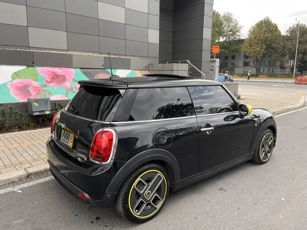 Mini Cooper Electrico 2023 4.webp