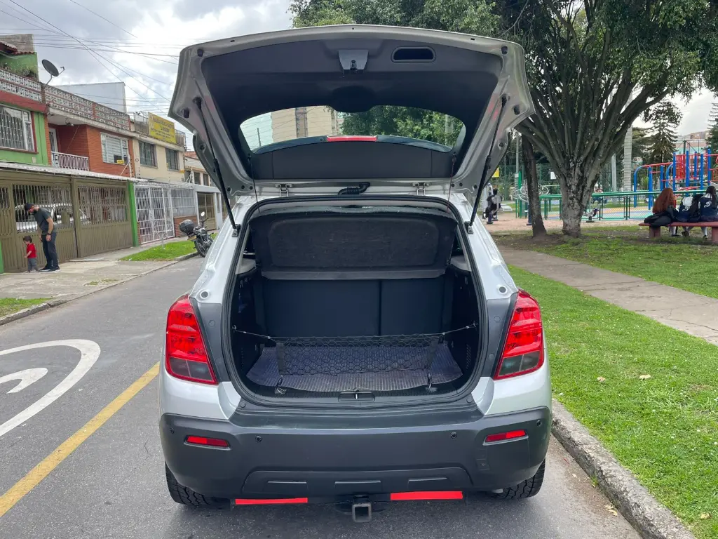 WhatsApp Image 2025-10-27 at 2.02.39 PM (1).webp