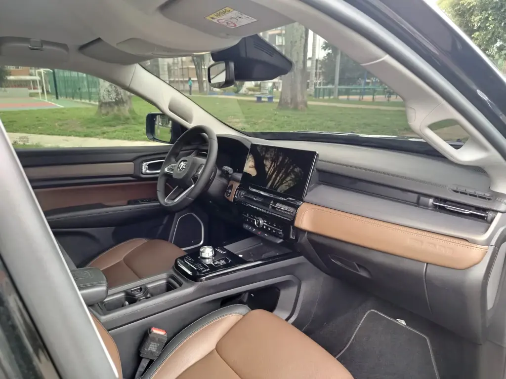 WhatsApp Image 2025-11-01 at 6.21.01 PM (1).webp