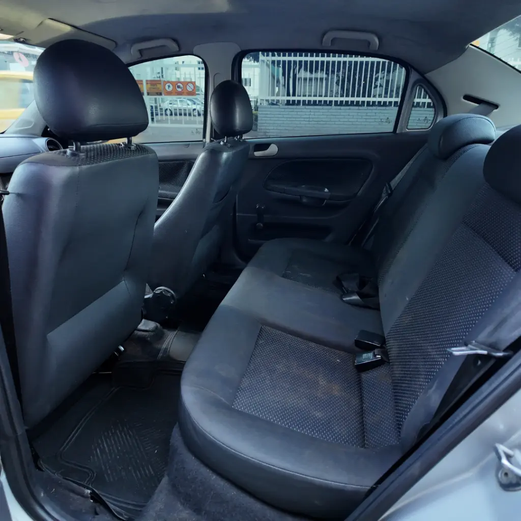 Volkswagen Voyage 2015.webp