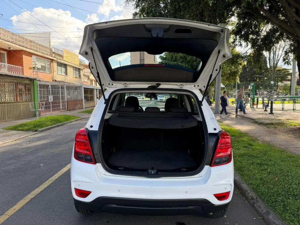 WhatsApp Image 2025-12-15 at 6.19.41 PM.webp