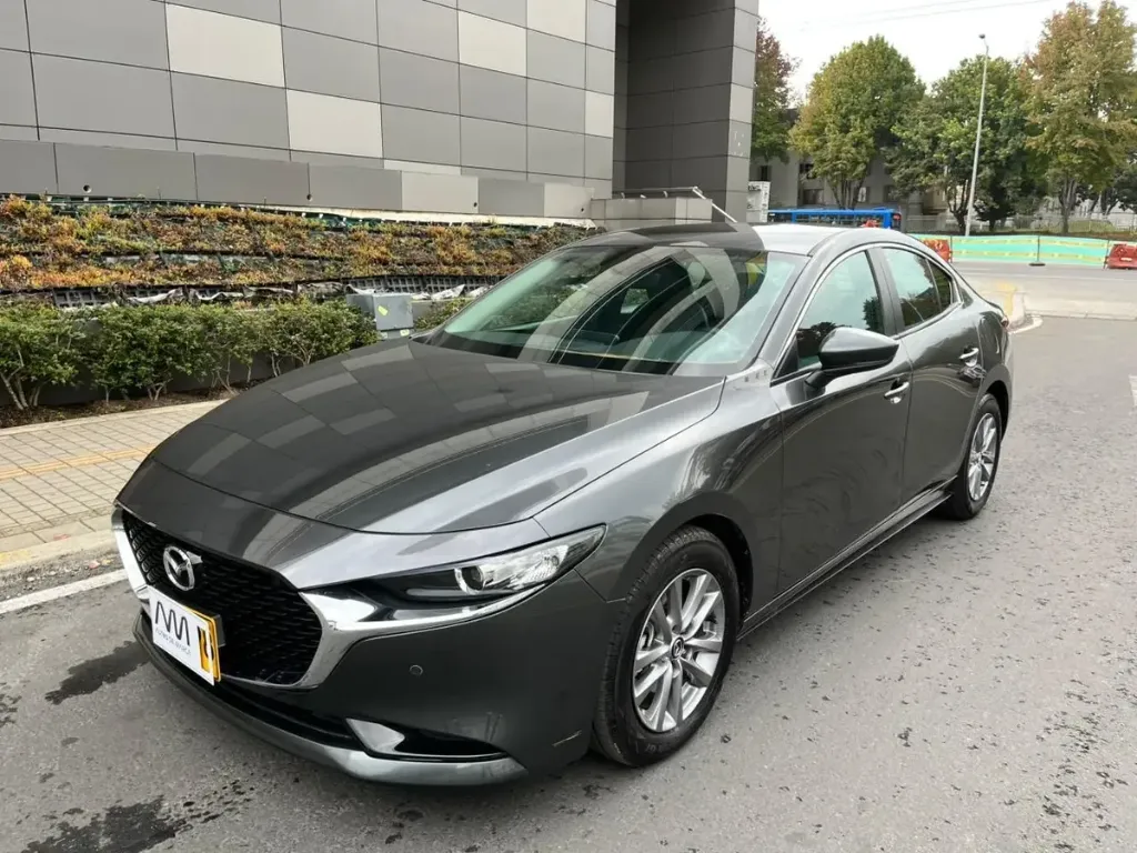 Mazda 3 Touring Híbrido Ligero MHEV 2023