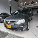 Renault Logan Familier 2013