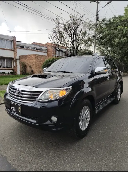 Toyota Fortuner Diesel SRV 2014