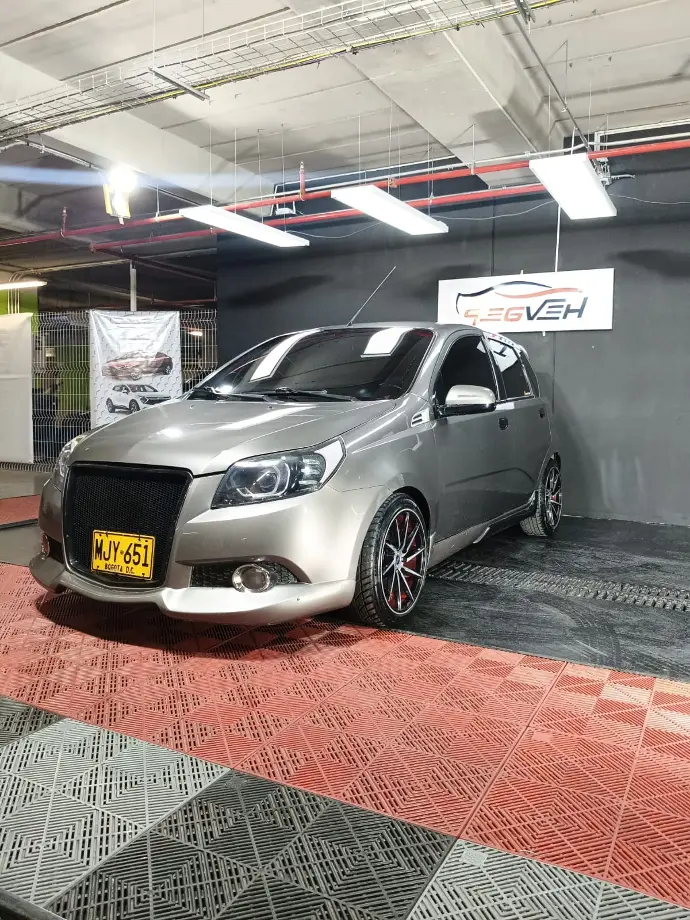 CHEVROLET AVEO EMOTION, MT  2013
