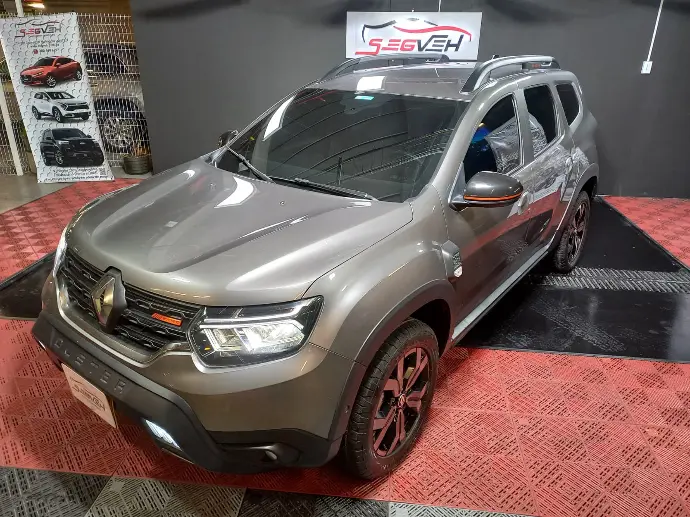 Renault	Duster	ICONIC 4X4 TURBO 2025