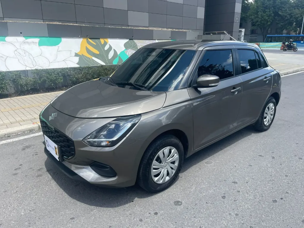 Suzuki Swift Híbrido GLX 2025