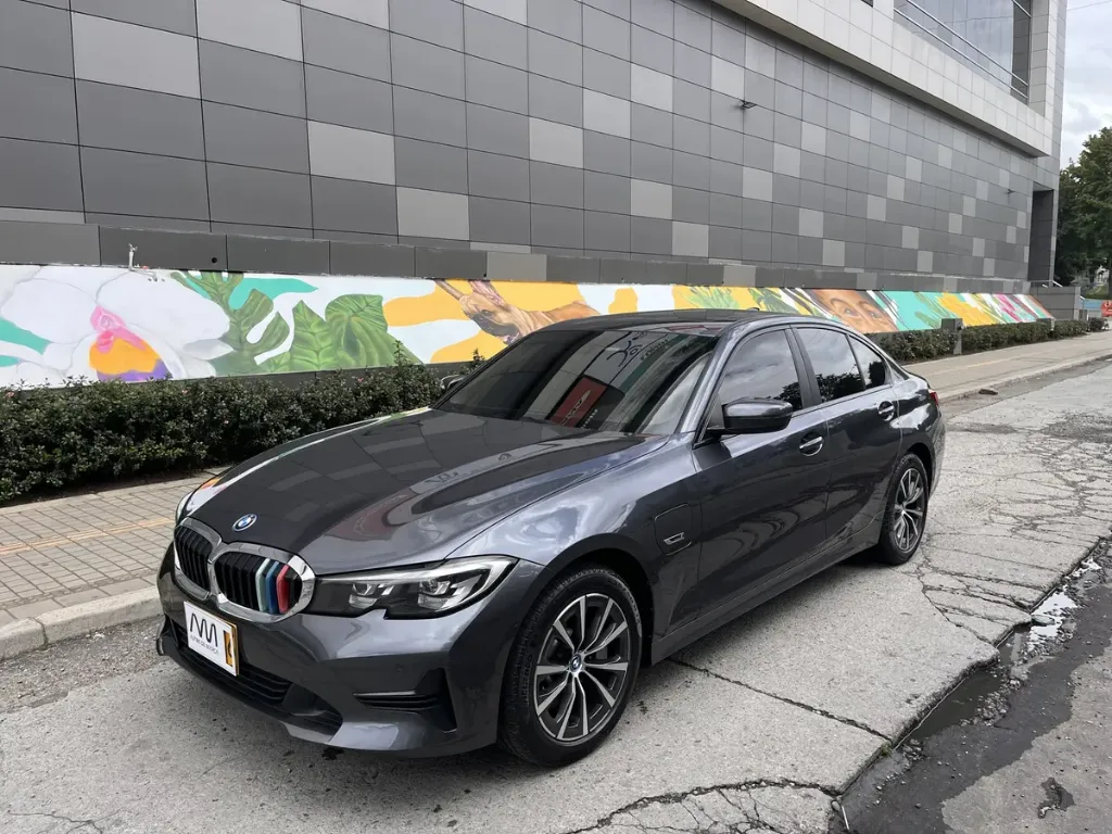 BMW	Serie 3	330E F30 Iperformance Edición M Hibrido	2022
