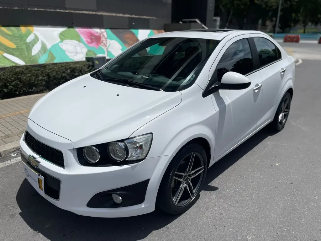 Chevrolet Sonic LT 2014