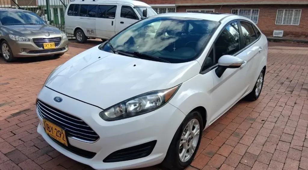 Ford	Fiesta	SE	2015