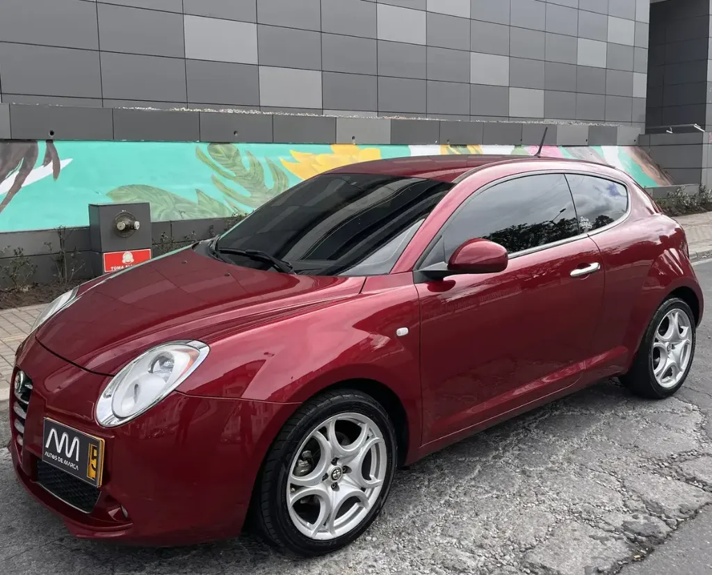 Alfa Romeo MiTo Distinctive 2013