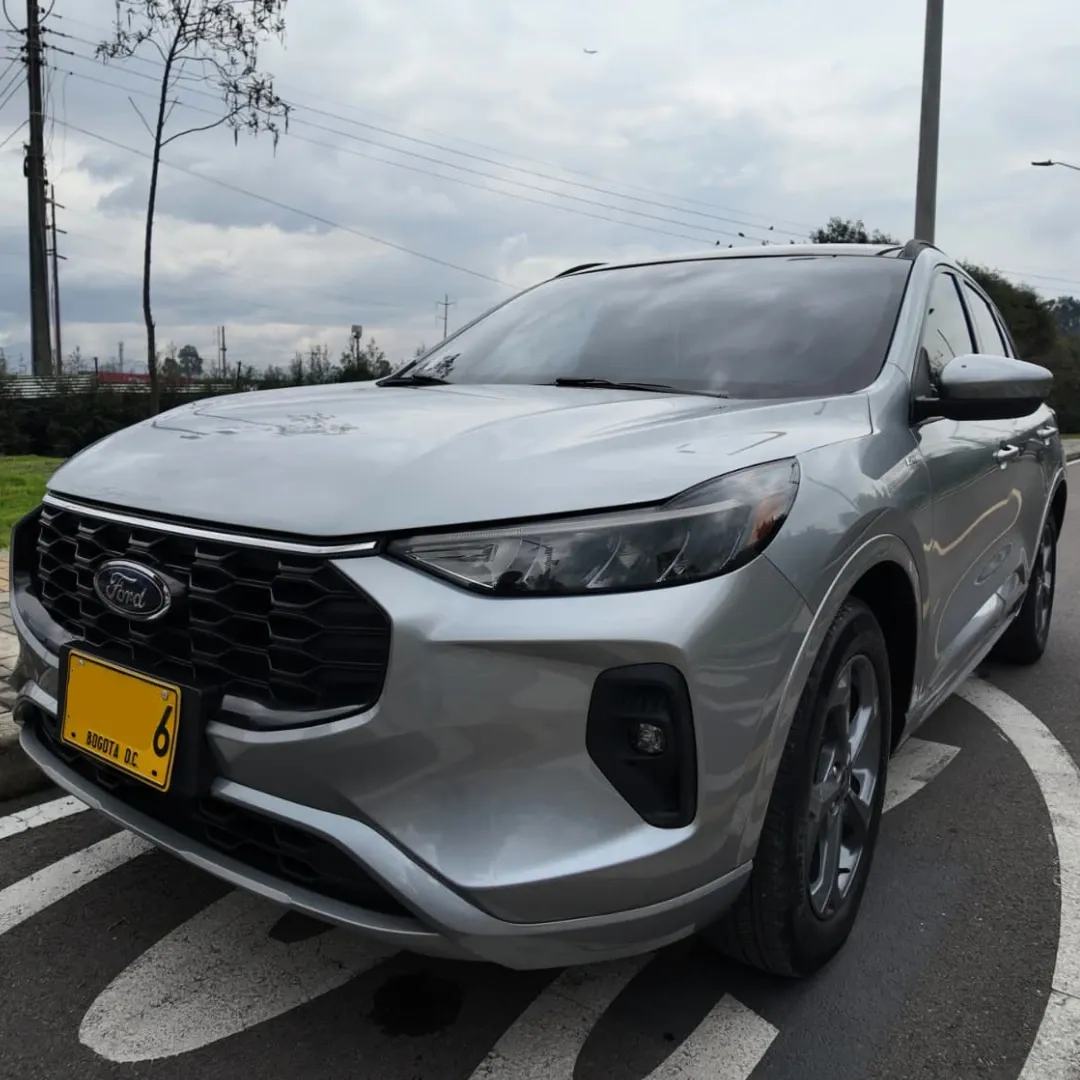 Ford Escape ST-LINE SELECT  4X4 HEV 2	2023