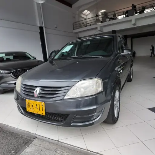 [Kia] Renault Logan Familier 2013