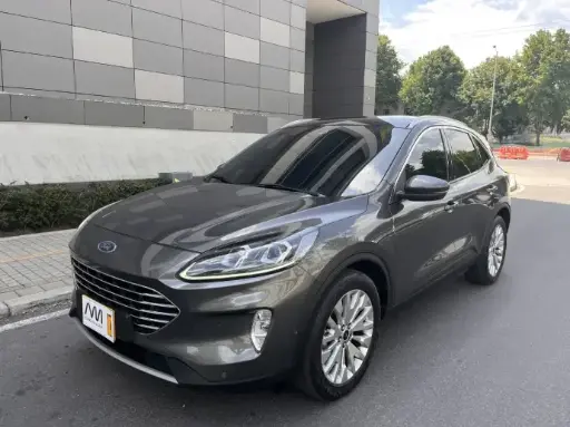 Ford Escape Titanium AWD 2021