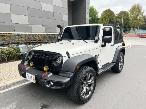 Jeep Wrangler  Sport
2010
